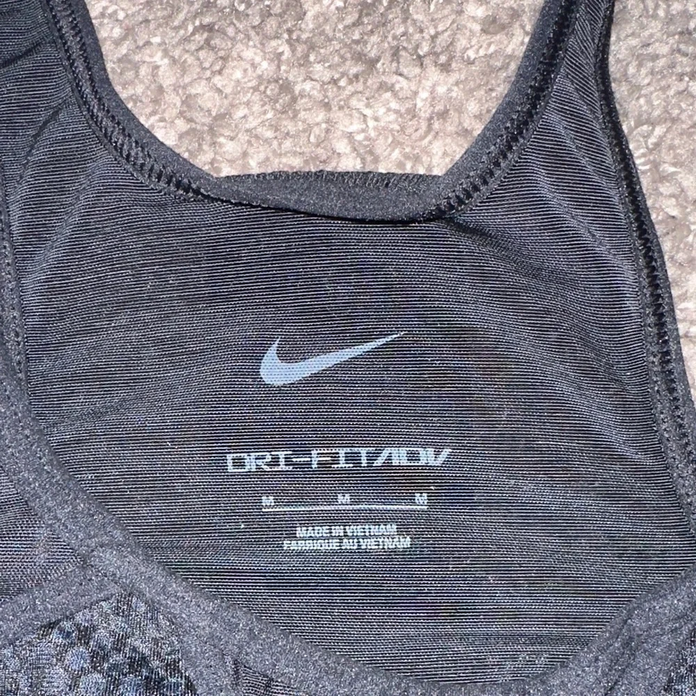 Nike Women's Black Textured Sports Bra